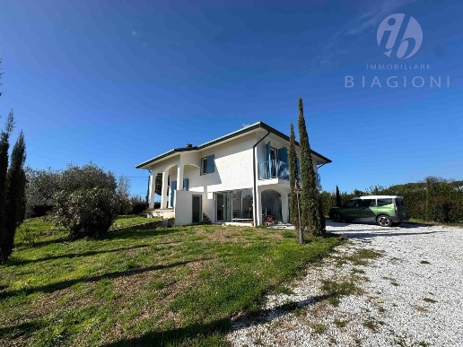 casa indipendente in vendita a Pietrasanta