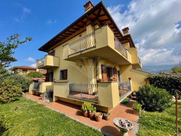 casa indipendente in vendita a Pietrasanta in zona Marina di Pietrasanta