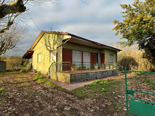 casa indipendente in vendita a Pietrasanta