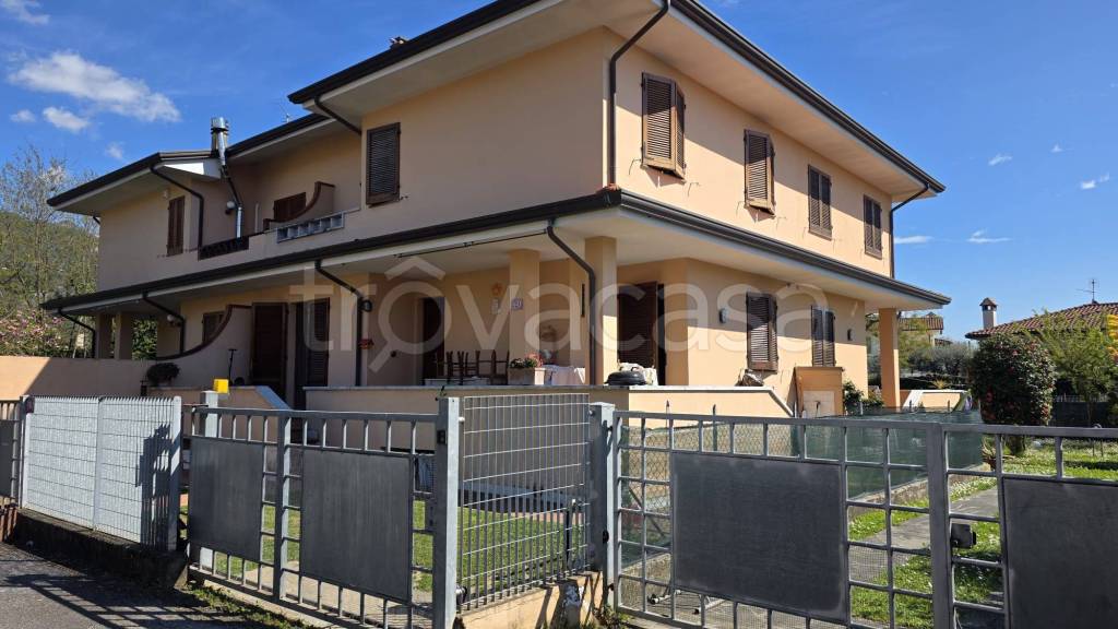 casa indipendente in vendita a Pietrasanta