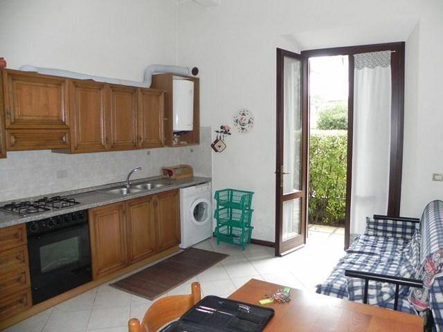 appartamento in vendita a Pietrasanta in zona Marina di Pietrasanta