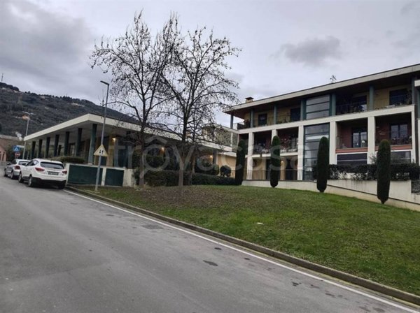 appartamento in vendita a Pietrasanta in zona Vallecchia
