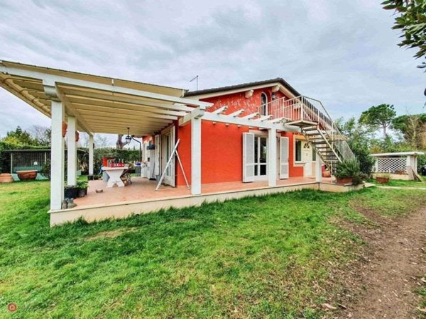 casa indipendente in vendita a Pietrasanta in zona Marina di Pietrasanta