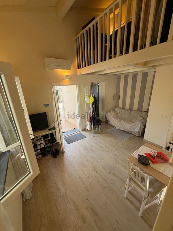 casa indipendente in vendita a Pietrasanta in zona Crociale