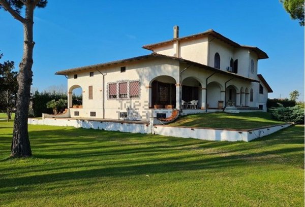 casa indipendente in vendita a Pietrasanta in zona Marina di Pietrasanta