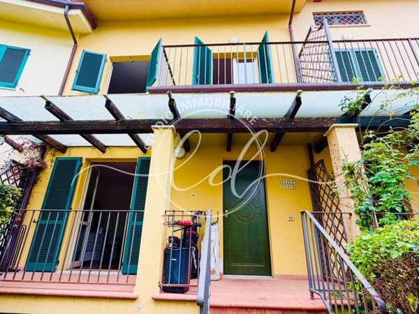 casa indipendente in vendita a Pietrasanta