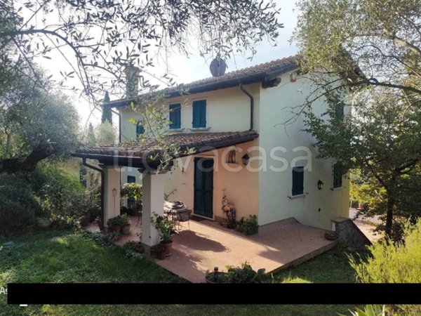 casa indipendente in vendita a Pietrasanta