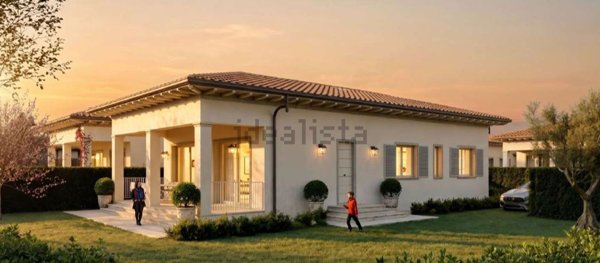 quadrivano in vendita a Pietrasanta