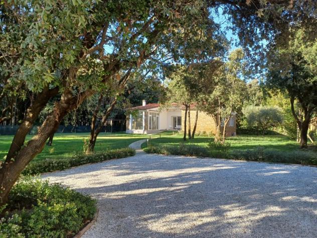 casa indipendente in vendita a Pietrasanta in zona Motrone