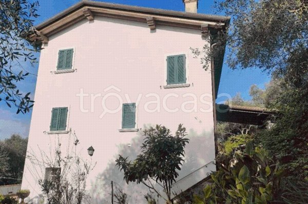 casa indipendente in vendita a Pietrasanta