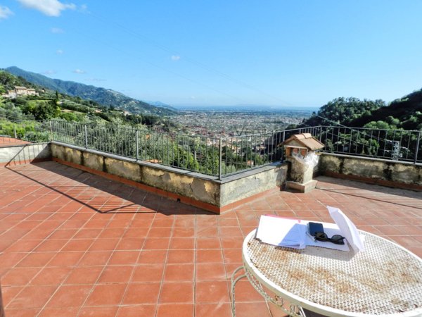 casale in vendita a Pietrasanta in zona Strettoia