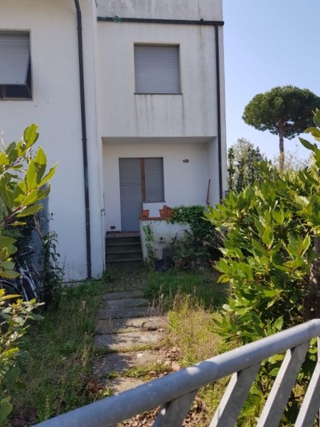casa indipendente in vendita a Pietrasanta