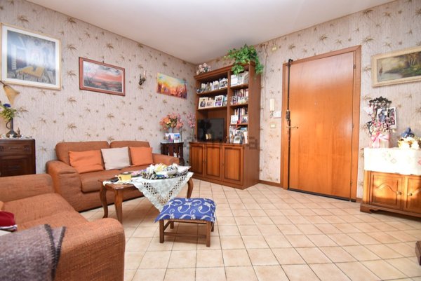 appartamento in vendita a Pietrasanta in zona Strettoia