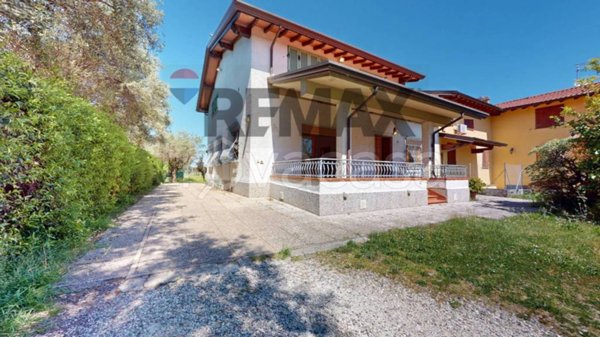 casa indipendente in vendita a Pietrasanta