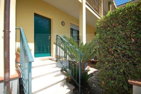 casa indipendente in vendita a Pietrasanta