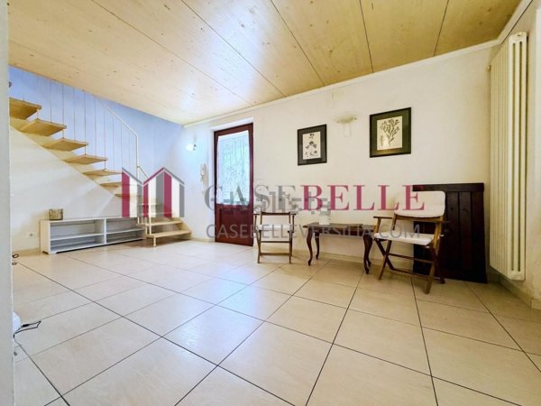 casa indipendente in vendita a Pietrasanta in zona Tonfano