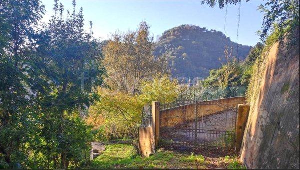 casa indipendente in vendita a Pietrasanta in zona Africa