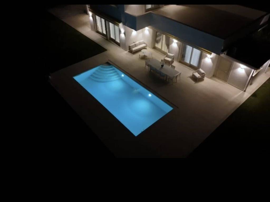 casa indipendente in vendita a Pietrasanta