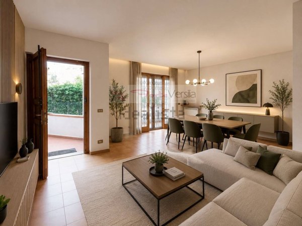 casa indipendente in vendita a Pietrasanta in zona Tonfano