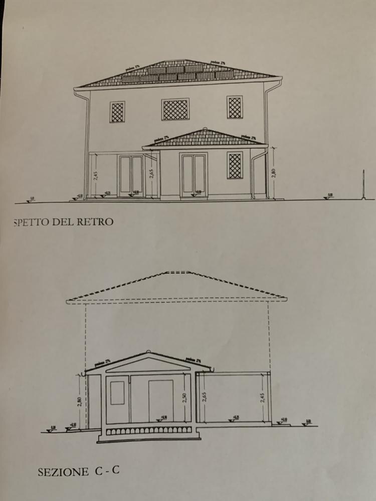casa indipendente in vendita a Pietrasanta in zona Tonfano