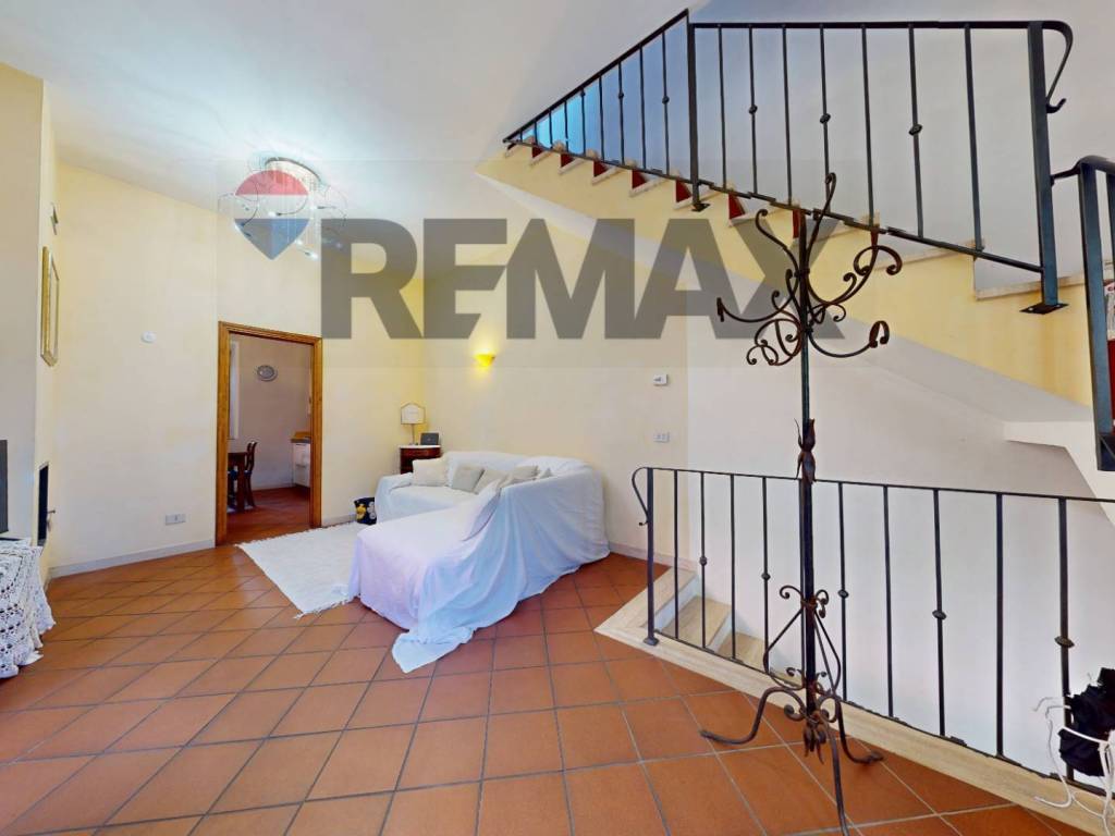 casa indipendente in vendita a Pietrasanta in zona Vallecchia