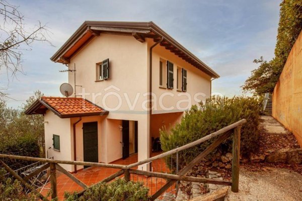 casa indipendente in vendita a Pietrasanta