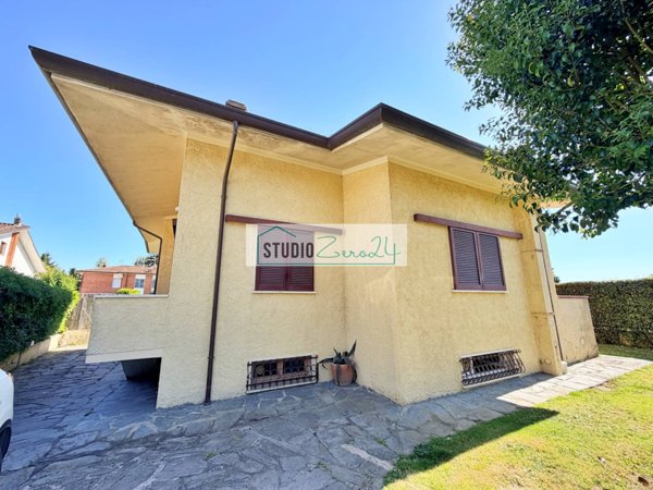 casa indipendente in vendita a Pietrasanta