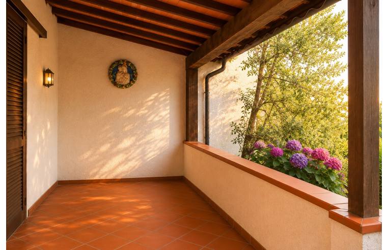 casa indipendente in vendita a Pietrasanta in zona Tonfano