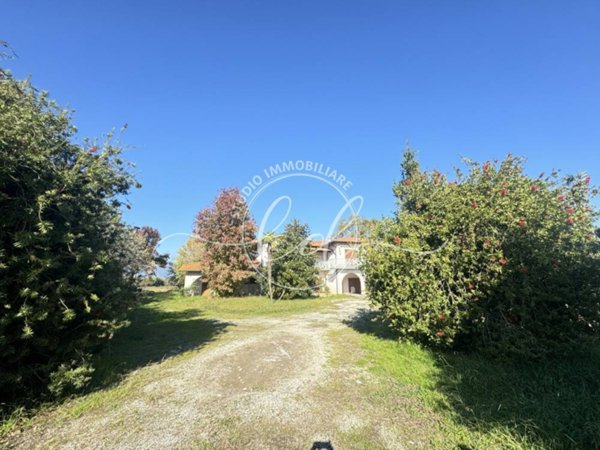 casa indipendente in vendita a Pietrasanta