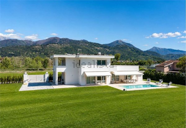 casa indipendente in vendita a Pietrasanta