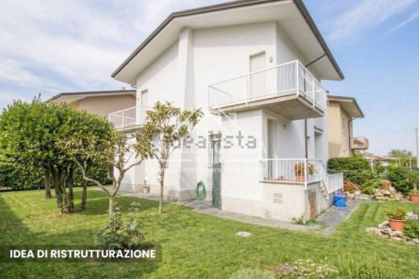 casa indipendente in vendita a Pietrasanta in zona Fiumetto