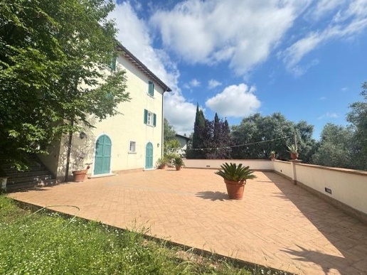 casa indipendente in vendita a Pietrasanta