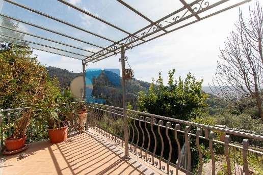 casa indipendente in vendita a Pietrasanta in zona Castello