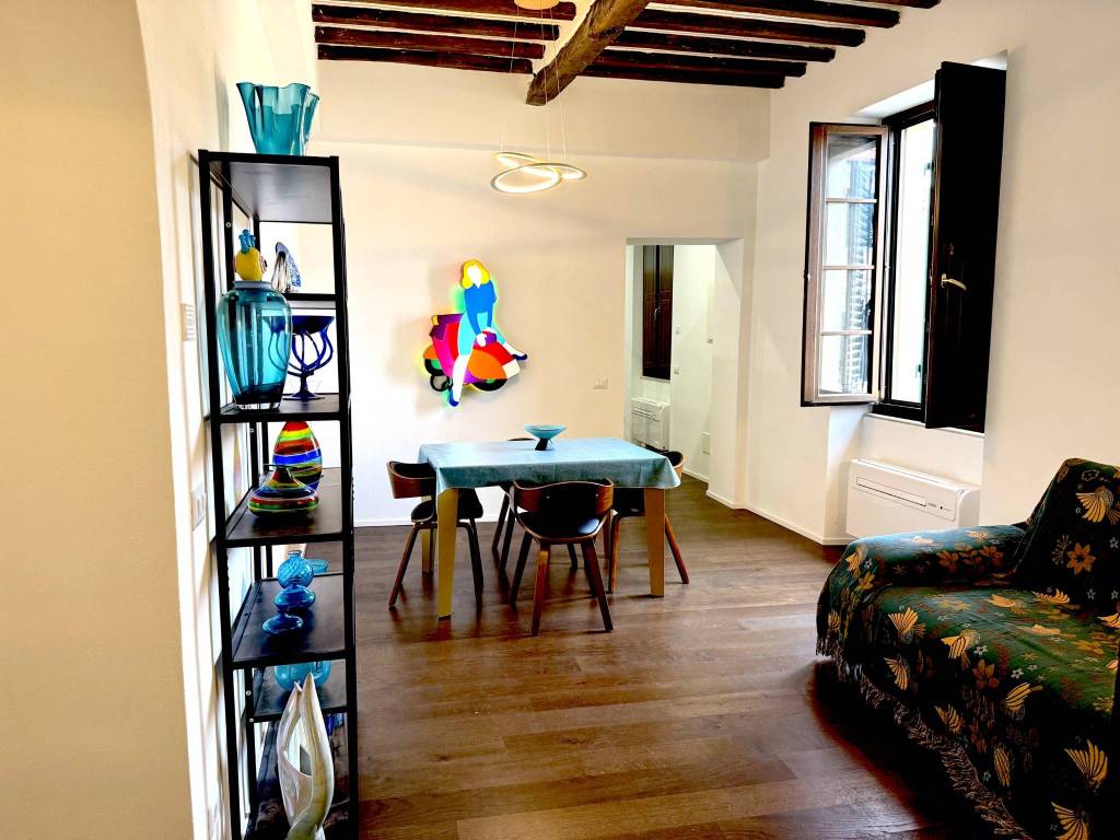 appartamento in vendita a Pietrasanta in zona Capezzano Monte