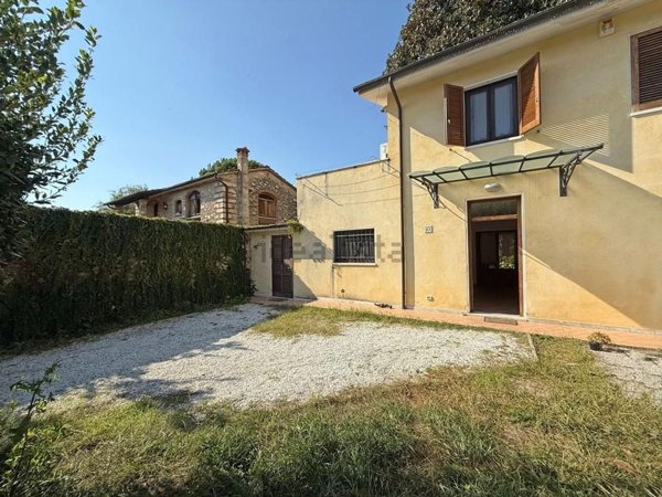 casa indipendente in vendita a Pietrasanta