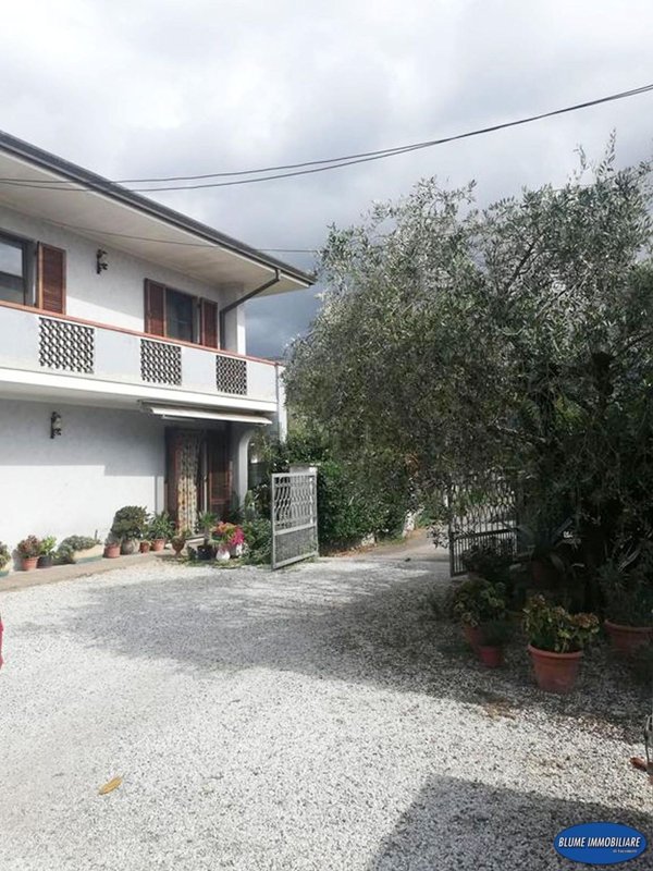 casa indipendente in vendita a Pietrasanta