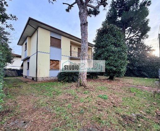 casa indipendente in vendita a Pietrasanta