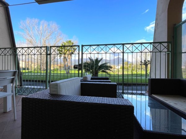 appartamento in vendita a Pietrasanta in zona Marina di Pietrasanta