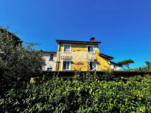 casa indipendente in vendita a Pietrasanta