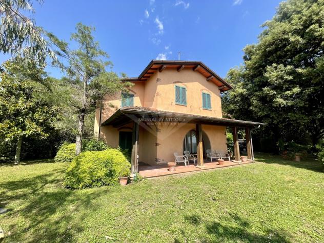 casa indipendente in vendita a Pietrasanta