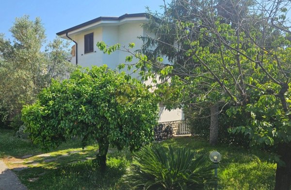 casa indipendente in vendita a Pietrasanta