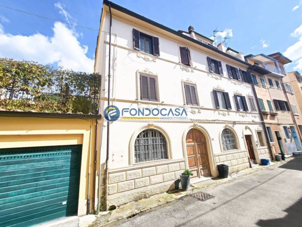 appartamento in vendita a Pietrasanta in zona Capezzano Monte