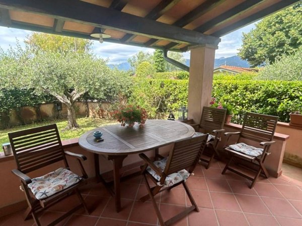 appartamento in vendita a Pietrasanta
