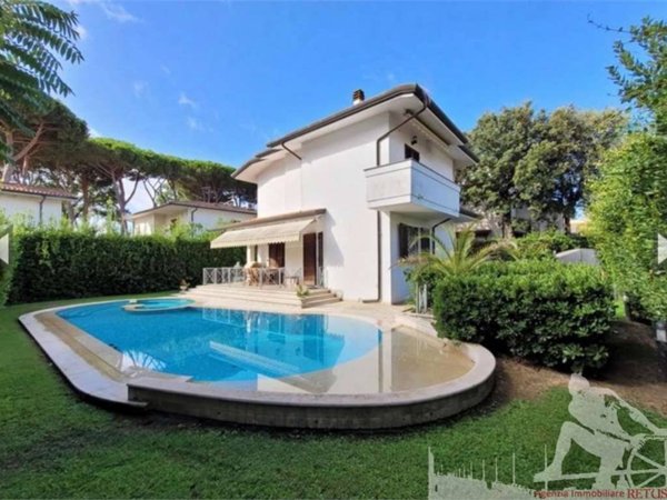 casa indipendente in vendita a Pietrasanta in zona Marina di Pietrasanta