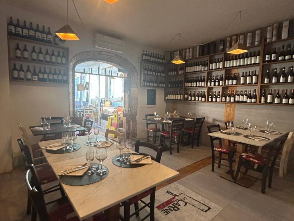 negozio in vendita a Pietrasanta