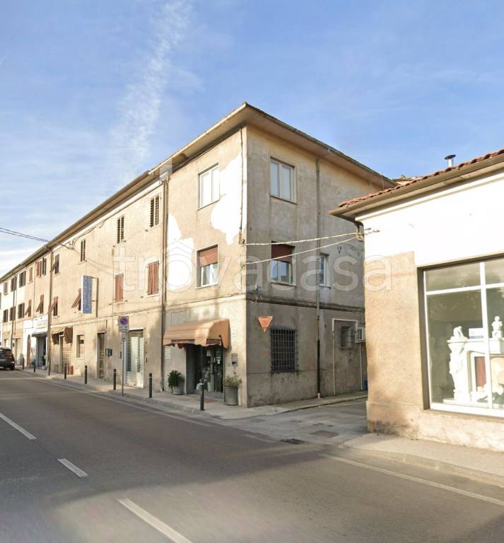 appartamento in vendita a Pietrasanta in zona Vignone