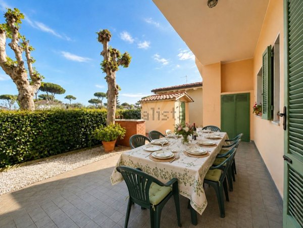 appartamento in vendita a Pietrasanta in zona Motrone