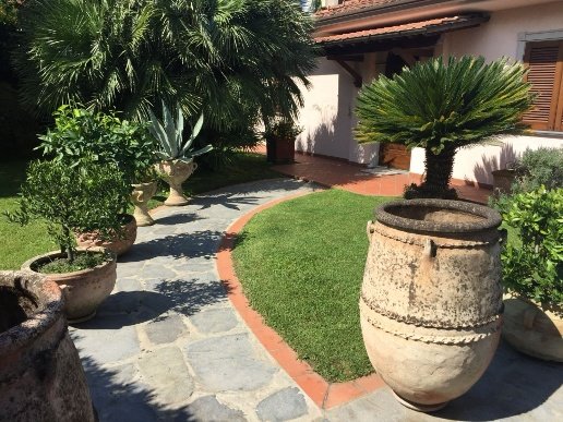 casa indipendente in vendita a Pietrasanta
