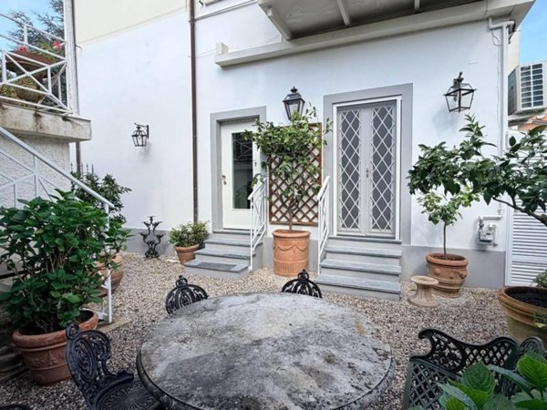 appartamento in vendita a Pietrasanta