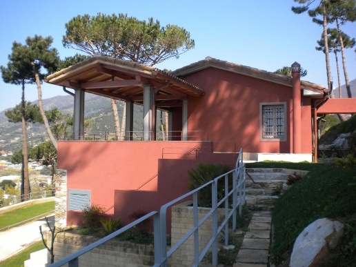casa indipendente in vendita a Pietrasanta in zona Marina di Pietrasanta